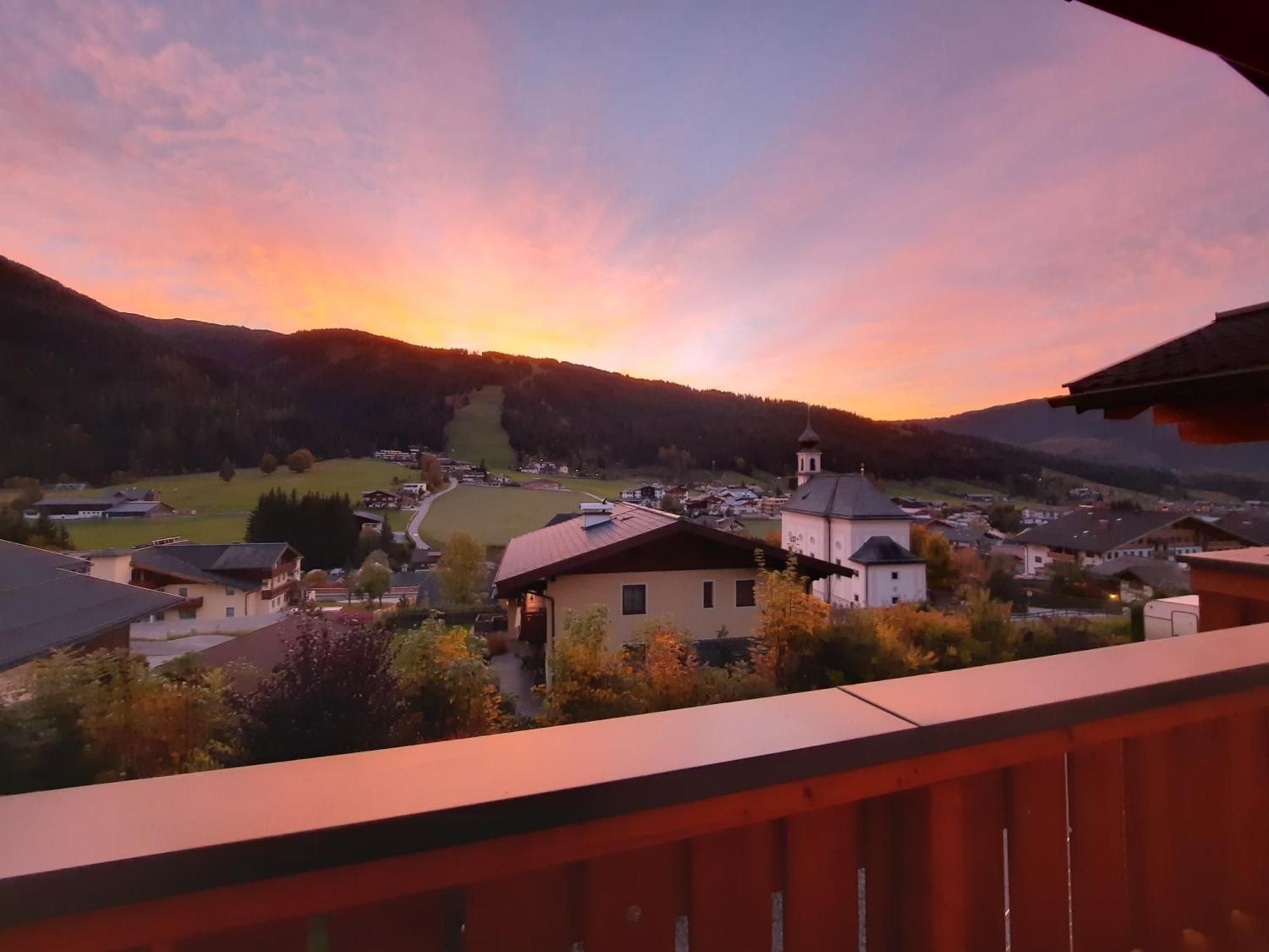 Appartement Haus Traninger à Flachau Extérieur photo