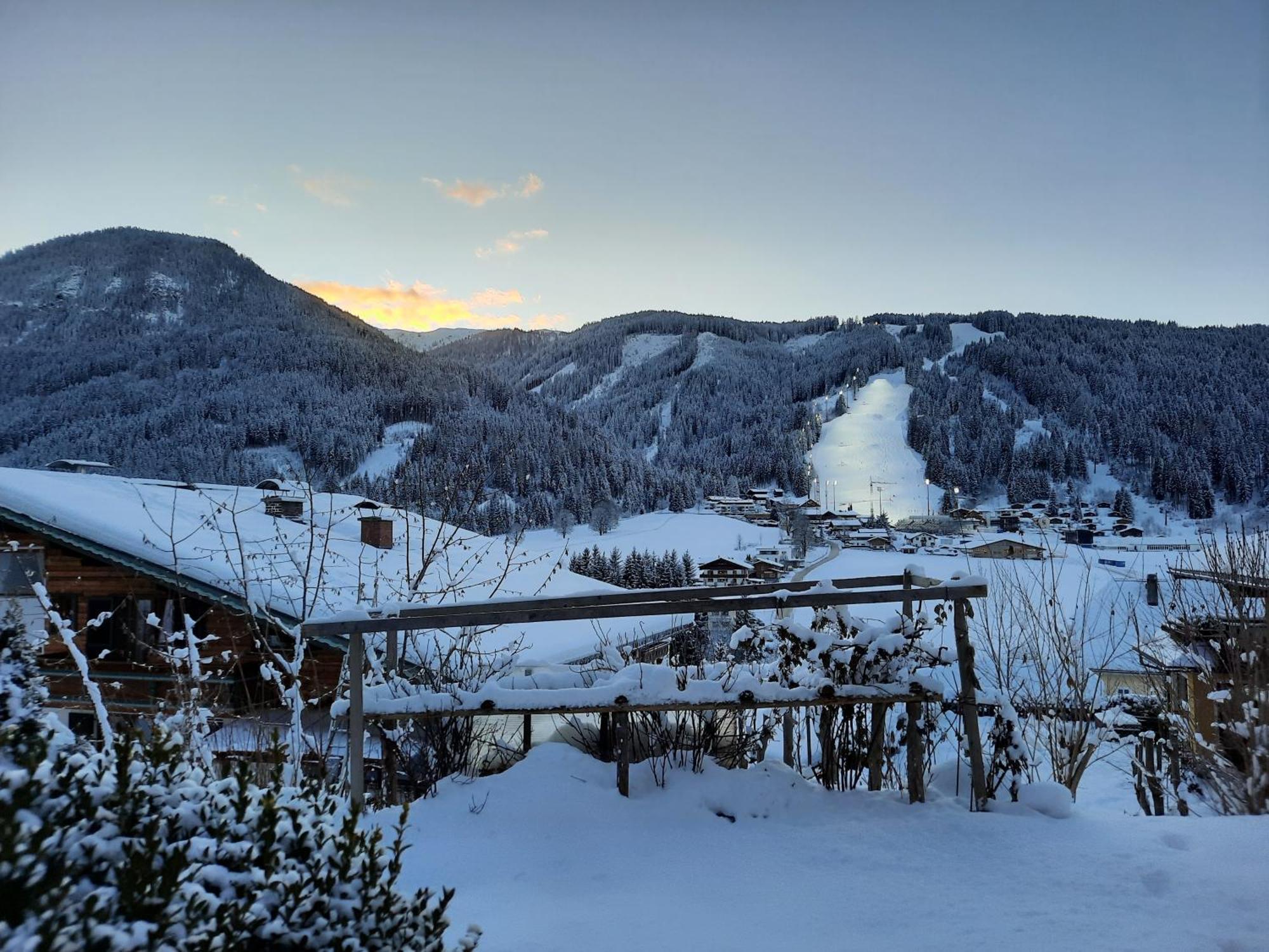 Appartement Haus Traninger à Flachau Extérieur photo